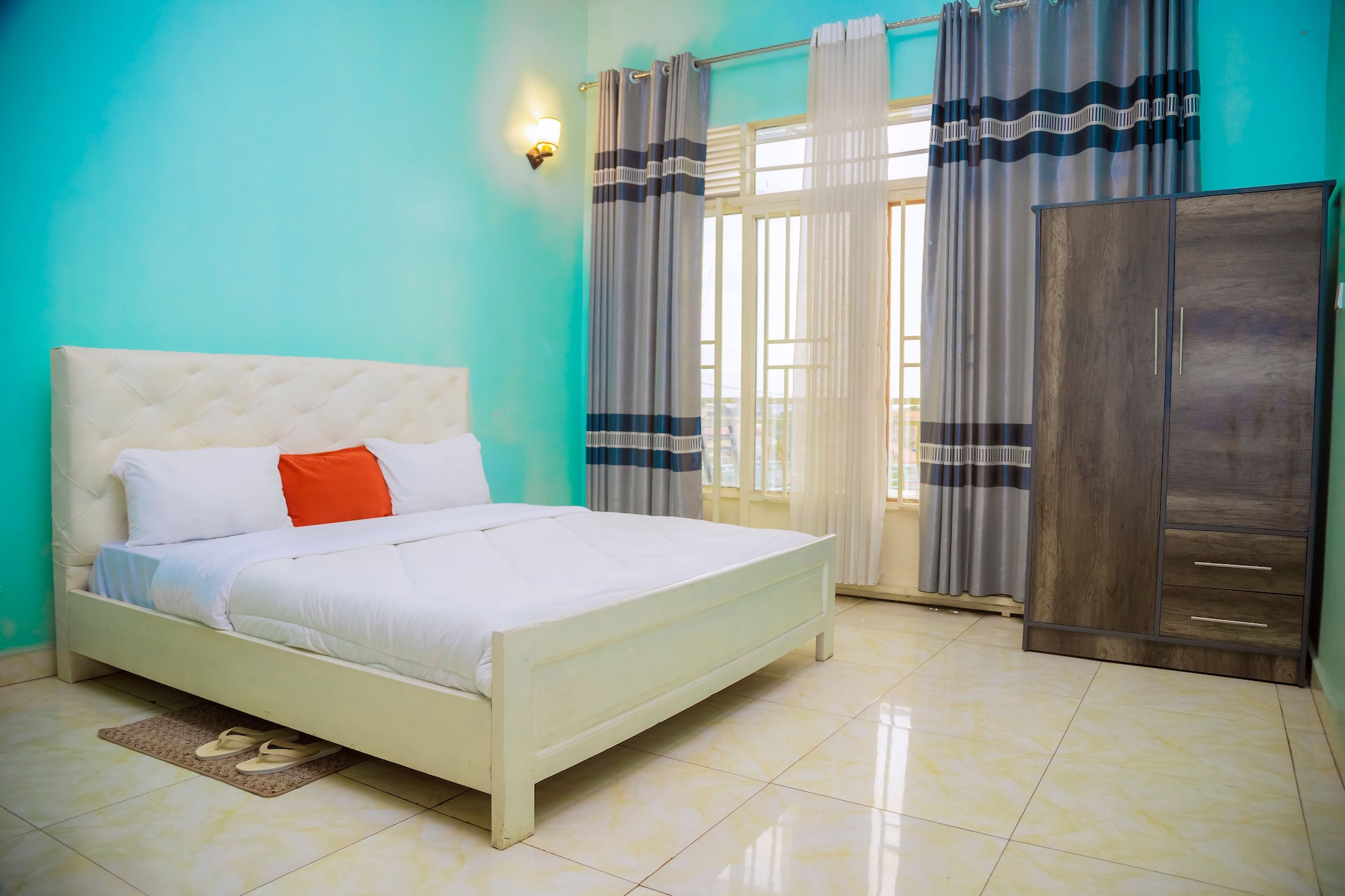 Accommodation - Thumbnail 3